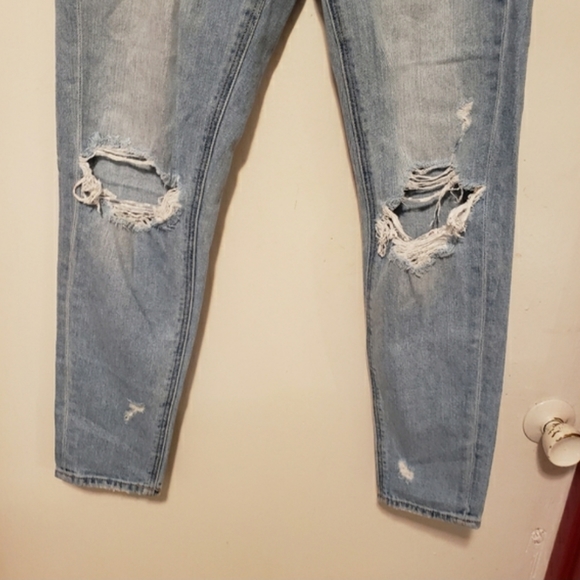 American Eagle Mom Jean - Picture 13 of 14